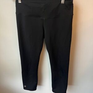 Black Cropped Leggings / tights